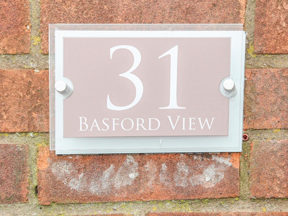 Villa Basford View à Cheddleton Extérieur photo